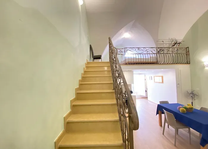 アパート Corso ガリポリ